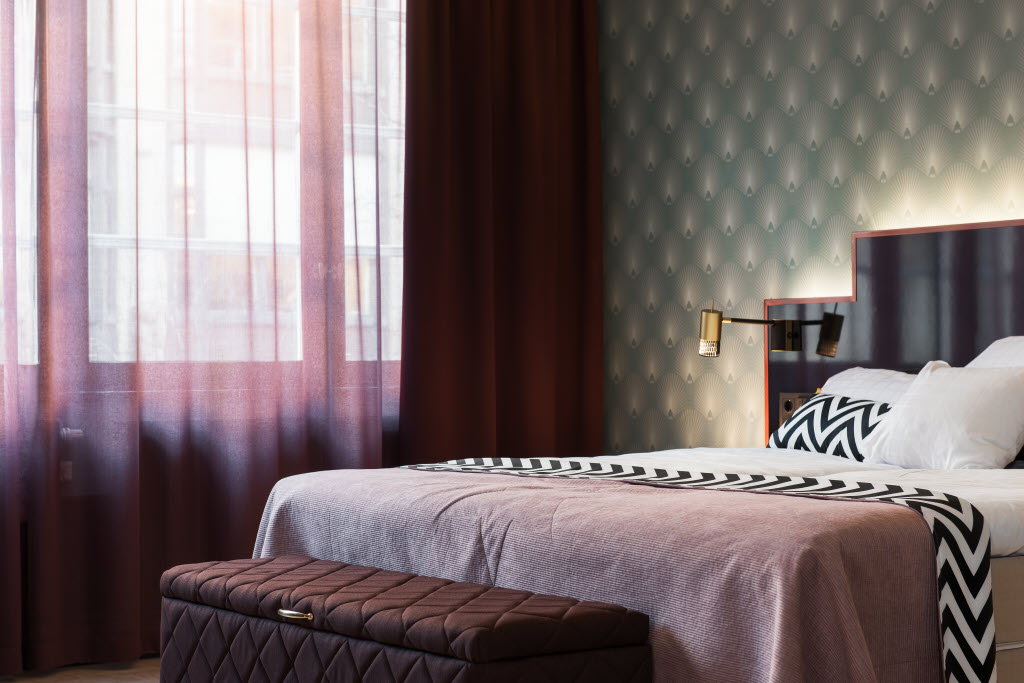 Kuvaoikeudet:: Jimmy Eriksson AB, Tomtebogatan 30, 113 38 Stockholm, +46 703 73 44 29, info@jimmyeriksson.se Enjoy our soft beds in the hotel rooms.